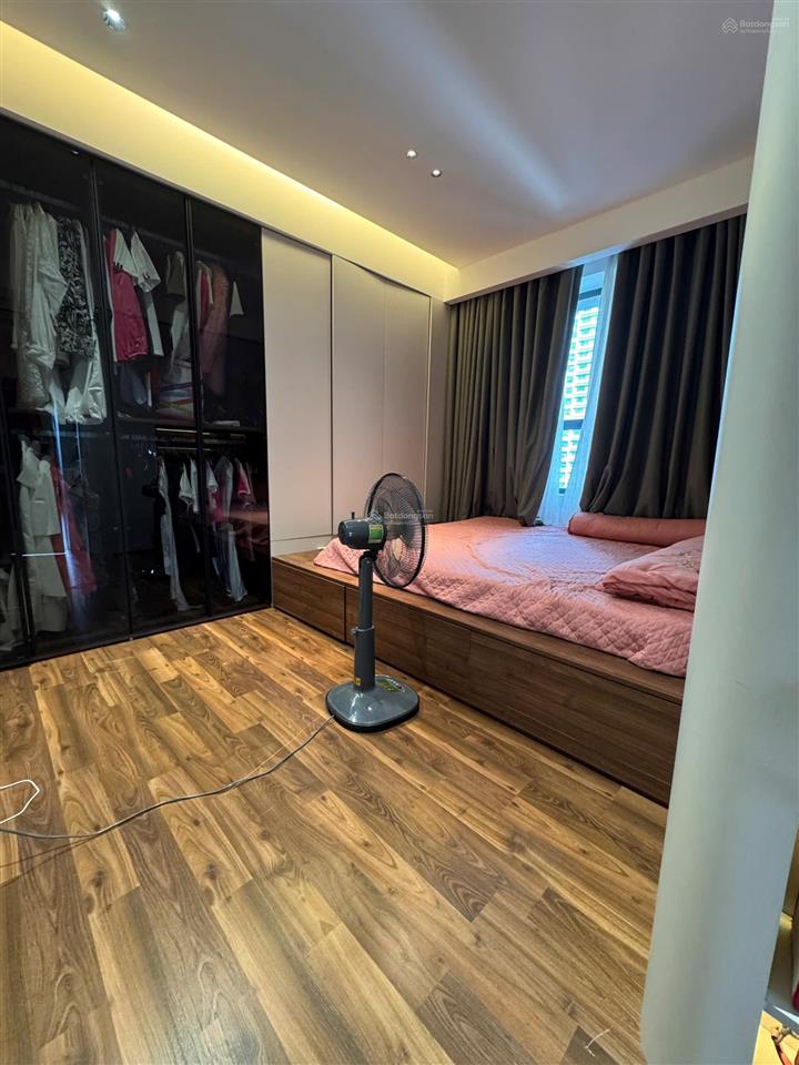 Bán gấp chung cư diamond 136 hồ tùng mậu 140m2  lôgoc giá chỉ loanh quanh hơn 10tỷ  0927 113 ***
