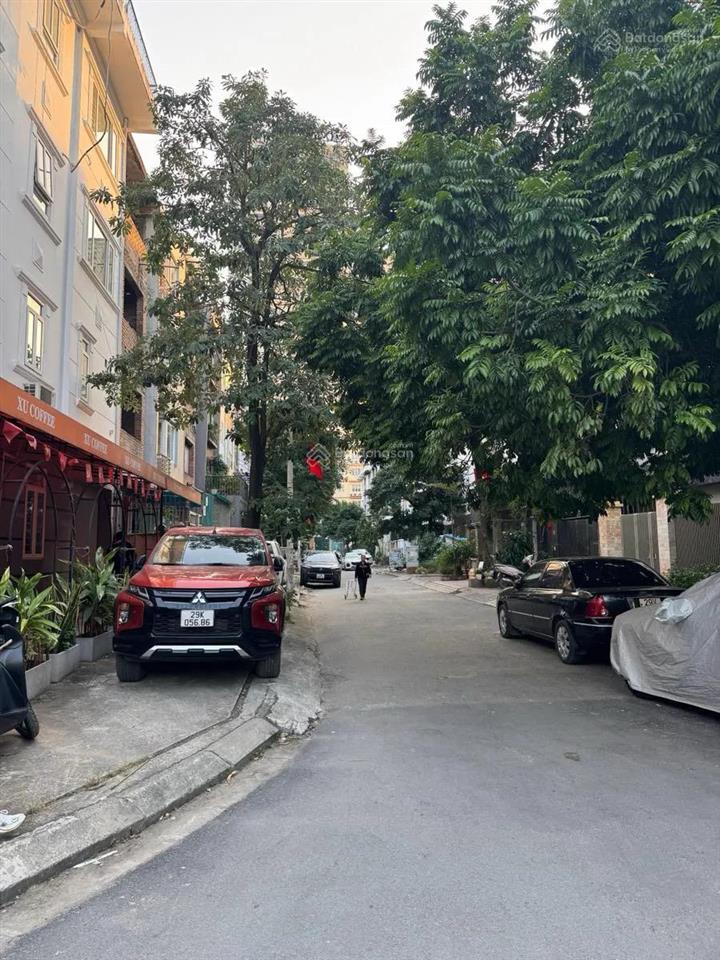 Bán nhà kđt văn khê căn góc nhỉnh 39 tỷ vị trí vip  kd có thương lượng( ảnh thật)
092711386