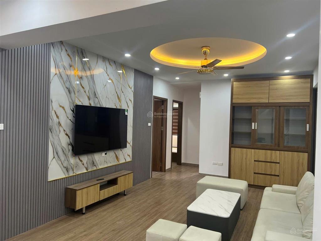 Cho thuê chung cư oct1 dn1 bắc linh đàm, 100m2, full đồ xịn, vào luôn.
