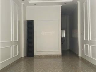 Cho thuê nhà thang máy hoàng đạo thành, ô tô 7 chỗ đỗ cửa 35m2, 5 tầng, full điều hòa, nóng lạnh.