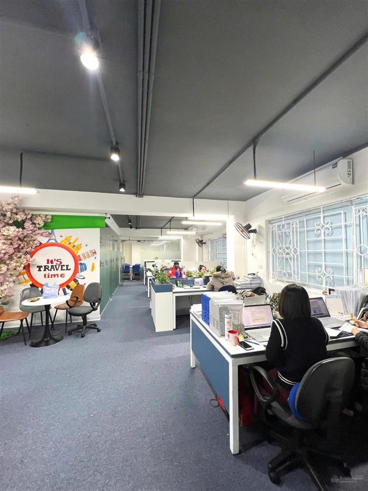 Cho thuê sàn văn phòng tầng 1 phương liệt, thanh xuân, 250m2, ô tô đỗ thoải mái, có hầm để xe..