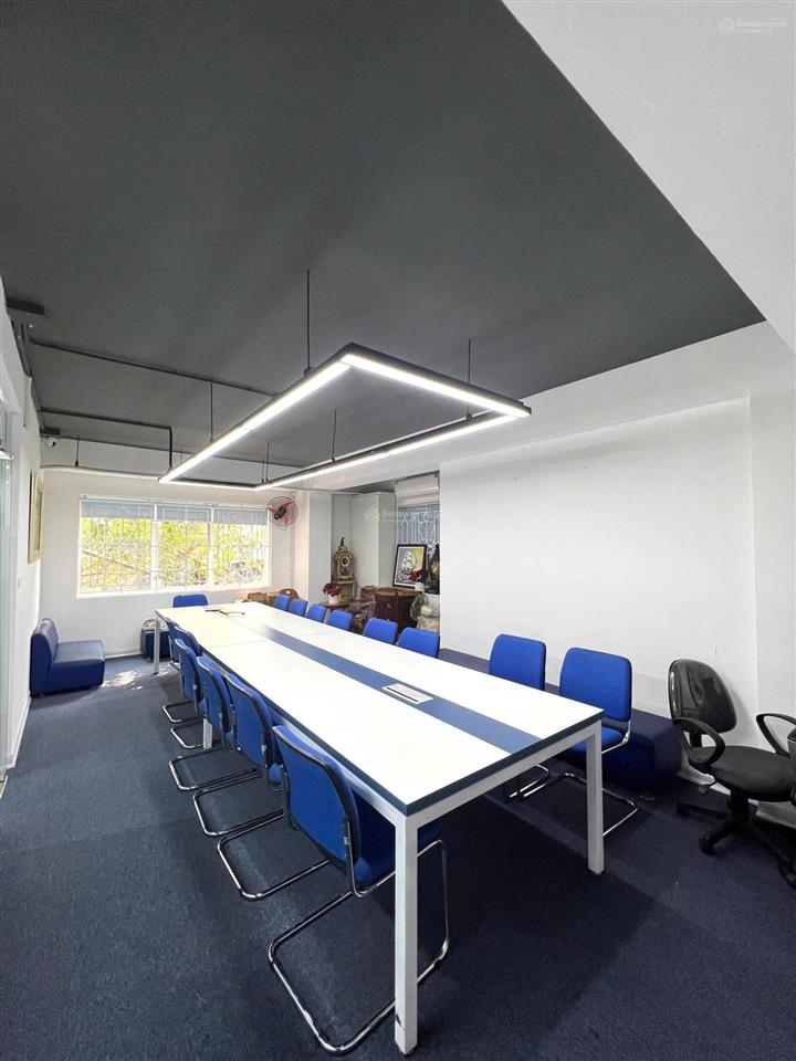 Cho thuê sàn văn phòng tầng 1 phương liệt, thanh xuân, 250m2, ô tô đỗ thoải mái, có hầm để xe..