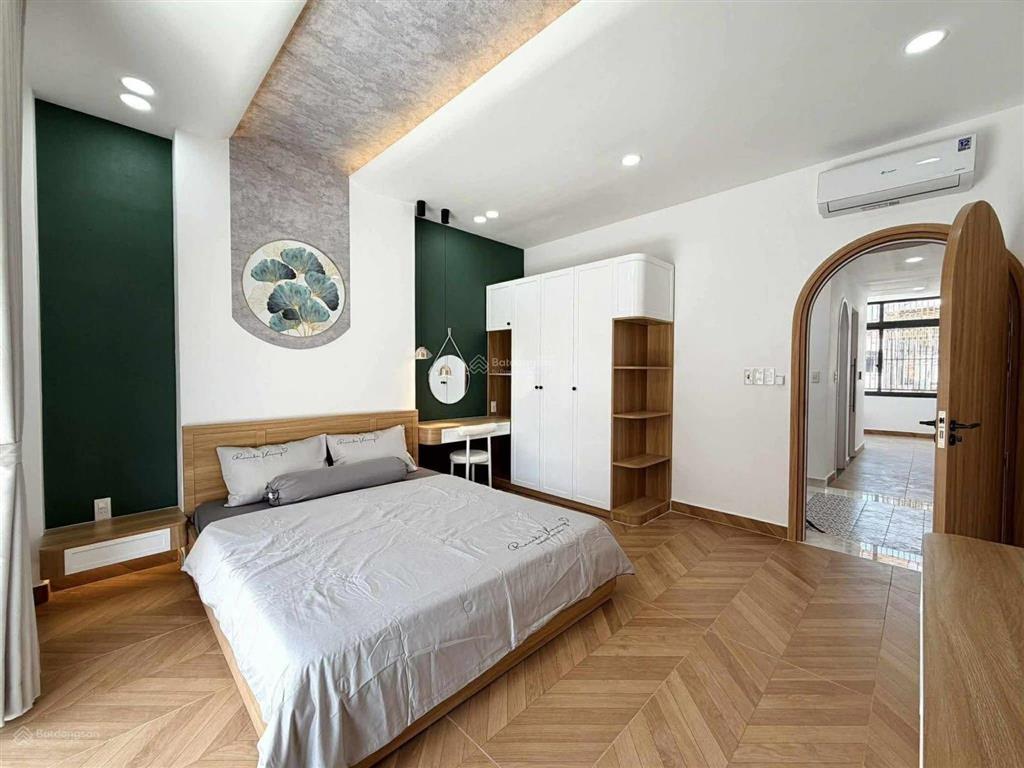 Siêu hiếm ! phố xã đàn đống đa, 10m ra ô tô, nhà thoáng trước sau,45m2*5t, 6pn, nhà đẹp ở ngay.