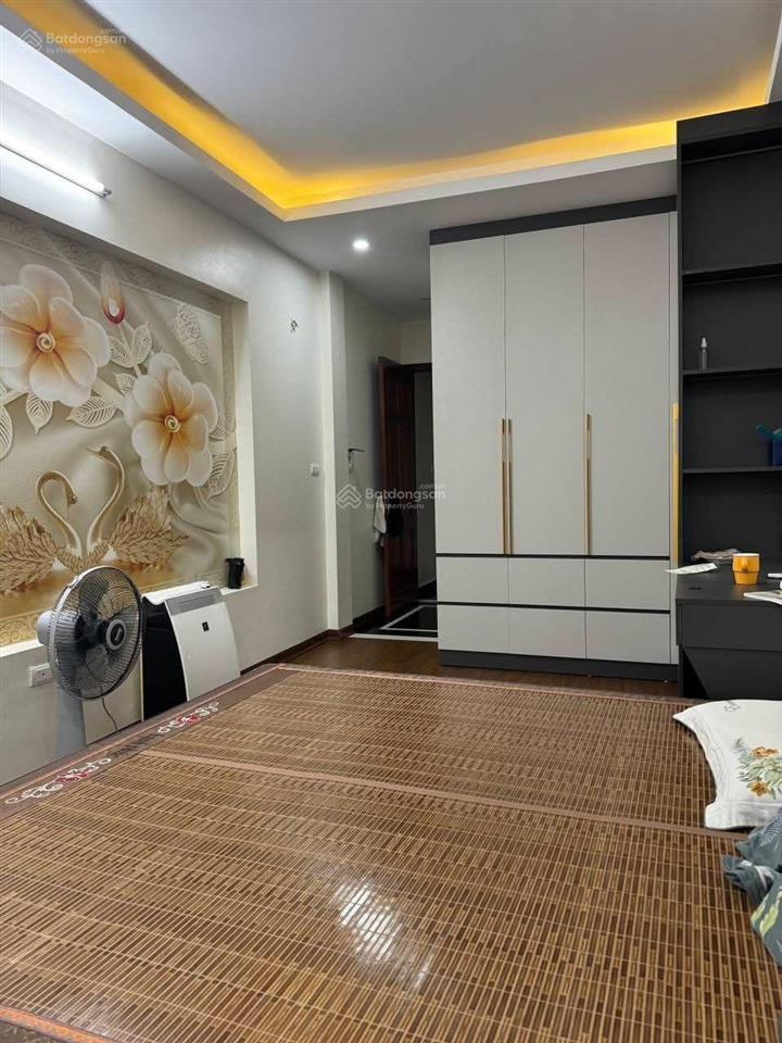 Cho thuê nhà 192 lê trọng tấn, nhà mới, 35m2, 3pn, full đồ mới, xịn, chỉ xách vali vào ở.