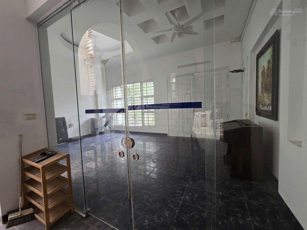 Cho thuê nhà khu đô thị đại kim, 160m2*5t, đường ô tô tránh, đỗ ngày đêm, phù hợp ở kinh doanh, vp.