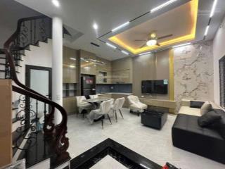 Cho thuê nhà ngõ 211 khương trung 45m2*4tnhà mới đẹp  mặt tiền rộng vị trí vàng  full nội thất