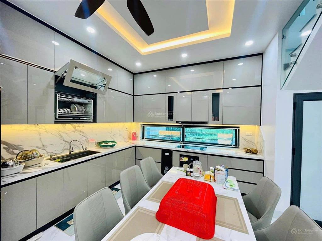 Nhà thật ảnh thật, phố khương đình, thang máy, 20m ra ô tô, ngõ rộng thoáng, 42m2*6t, nhà siêu đẹp.