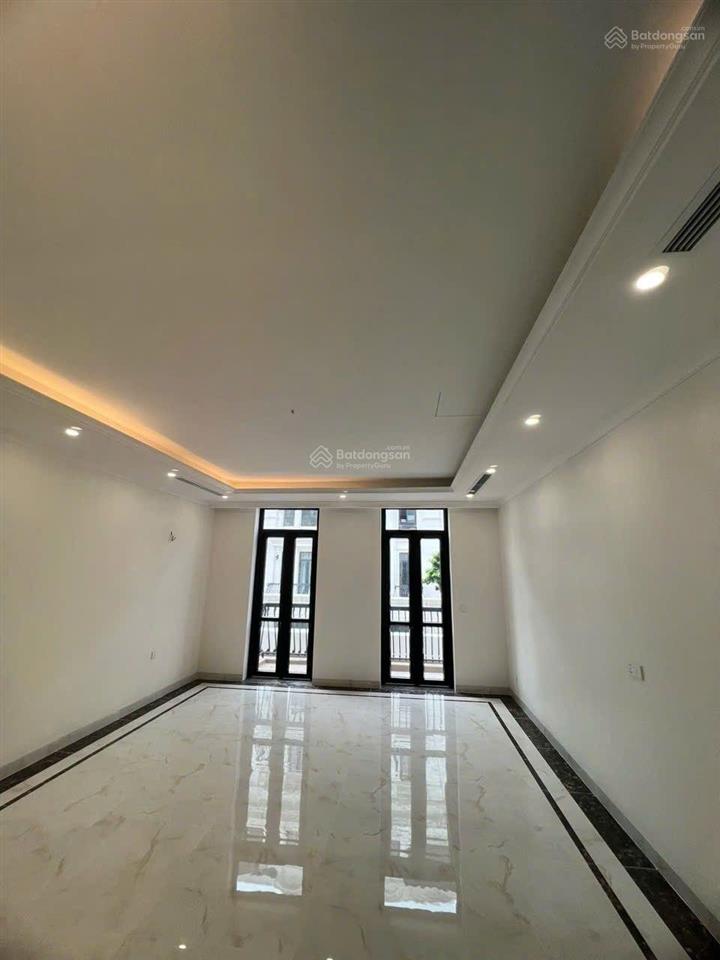 Cho thuê liền kề khu louis hoàng mai  110m² hoàn thiện đẹp, thang máy, mới tinh, đh, nl đầy đủ.