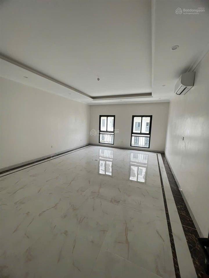 Cho thuê liền kề khu louis hoàng mai  110m² hoàn thiện đẹp, thang máy, mới tinh, đh, nl đầy đủ.