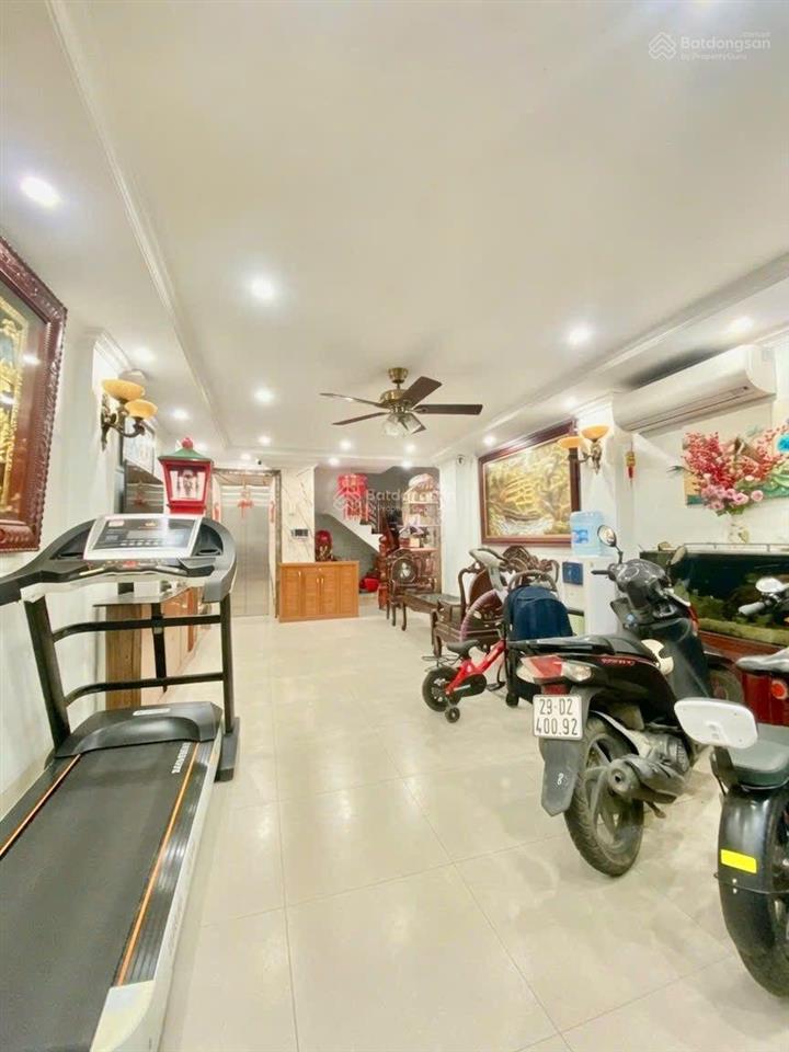 Cho thuê nhà mặt phố giáp bát 50m2*8t, thang máy, full nội thất, nhà mới đẹp long lanh, ô tô đỗ cửa