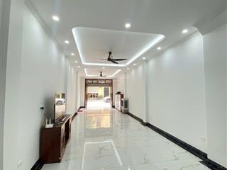 Cho thuê nhà phố thịnh liệt 70m27 tầng, thang máy, thông sàn, trước nhà 2 ô tô tránh, full đồ...