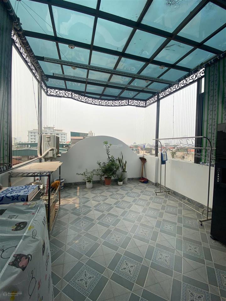 Cho thuê nhà phố thịnh liệt 70m27 tầng, thang máy, thông sàn, trước nhà 2 ô tô tránh, full đồ...