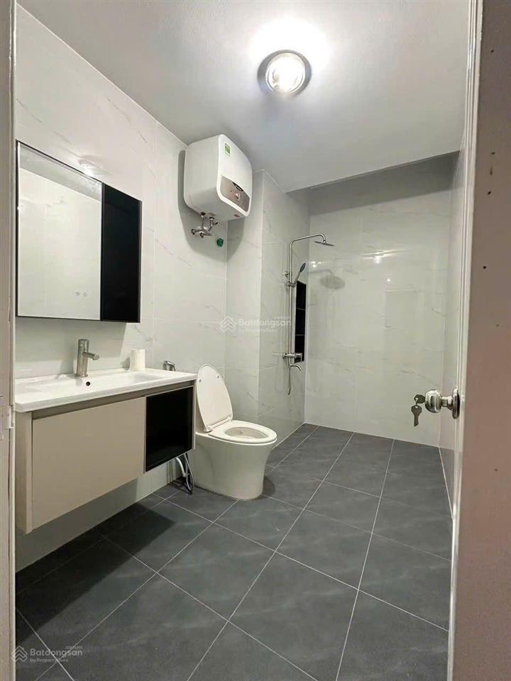 Cho thuê nhà liền kề kđt định công,gần bv bưu điện 70m2*5t, ô tô đỗ cửa ngày đêm, phù hợp vp, kho..