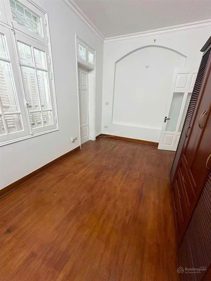 Cho thuê nhà liền kề kđt định công,gần bv bưu điện 70m2*5t, ô tô đỗ cửa ngày đêm, phù hợp vp, kho..