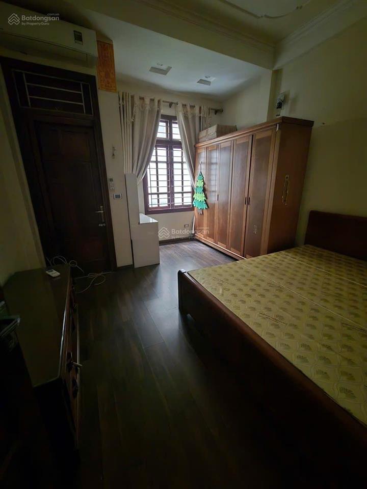 Cho thuê nhà phố tô vĩnh diện, 60m2*4t, 4 pn,có sân để xe phía trước, full đồ, nhà đẹp thoáng mát..