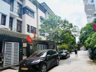 Cho thuê nhà liền kề phân lô hoàng văn thái 100m2 x 4t, tầng 1 kinh doanh đỉnh, ô tô đỗ ngày đêm.