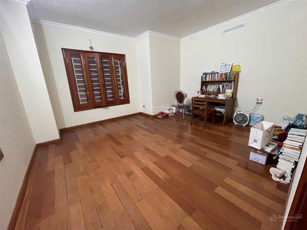 Cho thuê nhà liền kề phân lô hoàng văn thái 100m2 x 4t, tầng 1 kinh doanh đỉnh, ô tô đỗ ngày đêm.