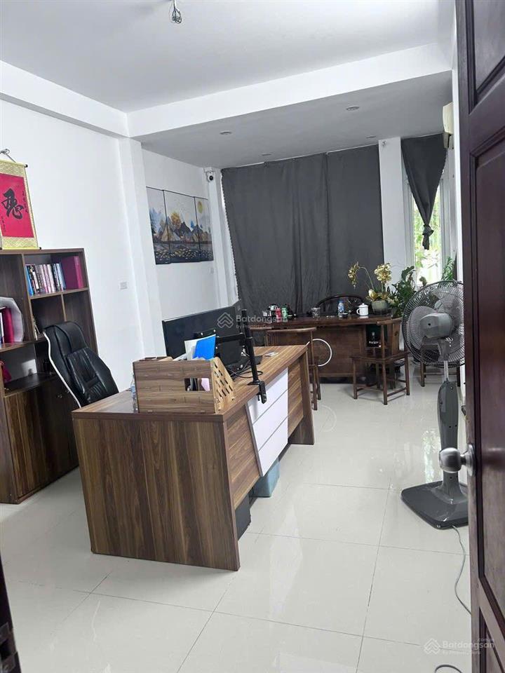 Cho thuê nhà riêng kđt đền lừ, thang máy, 60m2*7t, thông sàn, ô tô đỗ ngày đêm, phù hợp vp, cty, sp