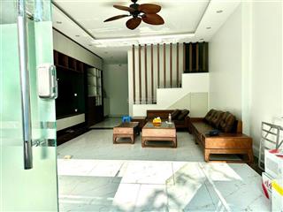 Cho thuê nhà mặt phố trương định, nhà siêu đẹp thang máy, ô tô đỗ cửa, 60m2*6t, phù hợp ở, vp, kdol