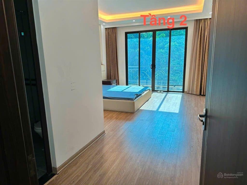 Cho thuê nhà mặt phố trương định, thang máy, 60m2*6t, nhà đẹp long lanh, ô tô đỗ cửa