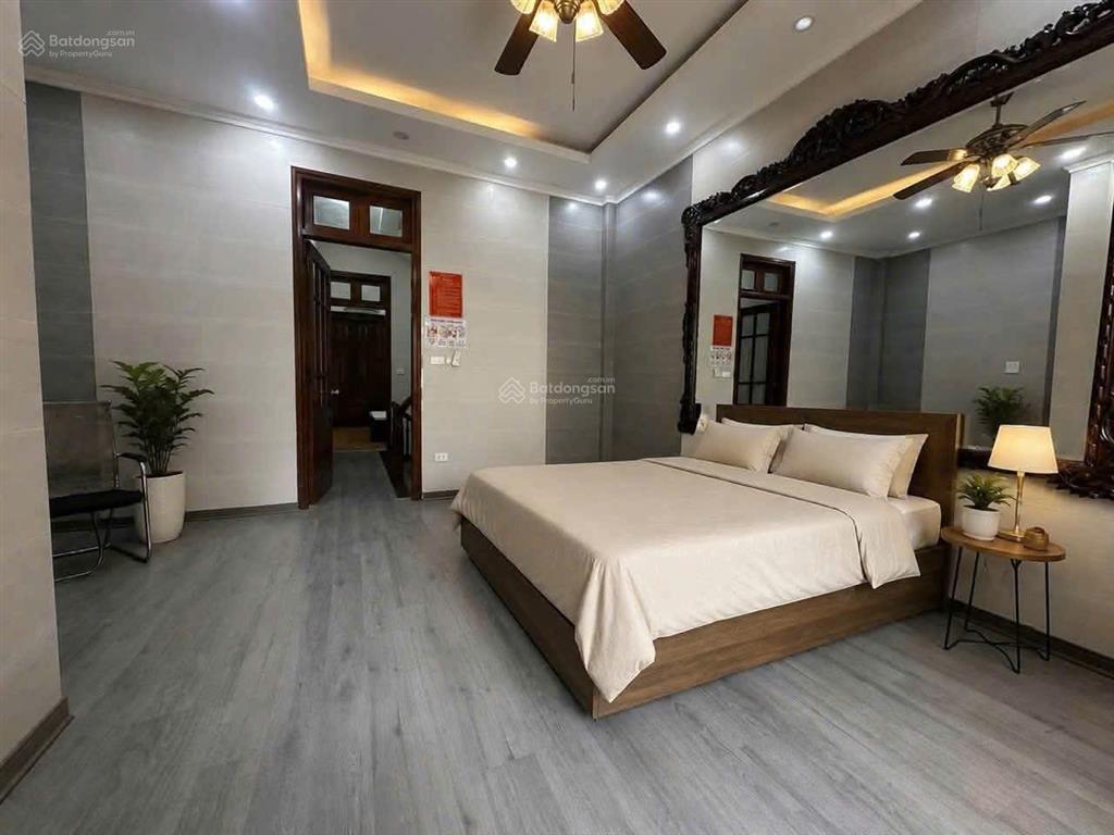 Cho thuê nhà phố kim giang, nhà biệt thự có sân, siêu đẹp, 100m2*4t, ô tô vào nhà, rộng, thoáng