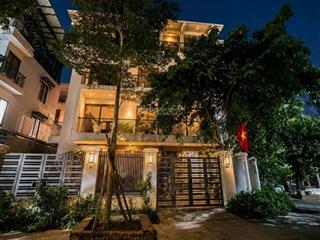 Cho thuê nhà vườn kinh doanh & ở the eden rose 160m2 ôtô đỗ ngày đêm, phù hợp ở kd, spa, vp, studio