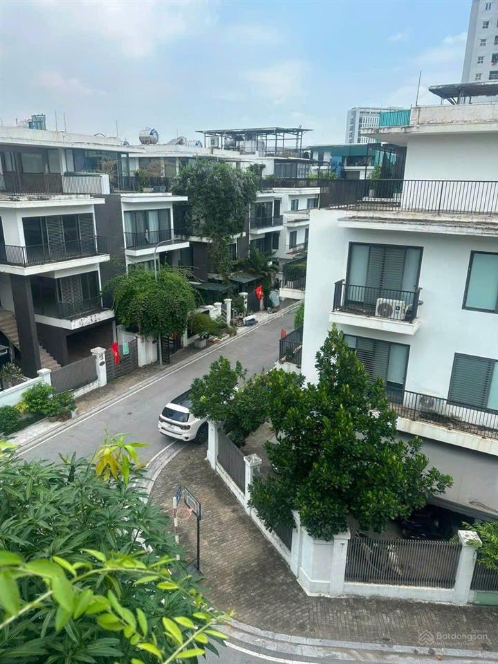 Cho thuê nhà vườn kinh doanh & ở the eden rose 160m2 ôtô đỗ ngày đêm, phù hợp ở kd, spa, vp, studio
