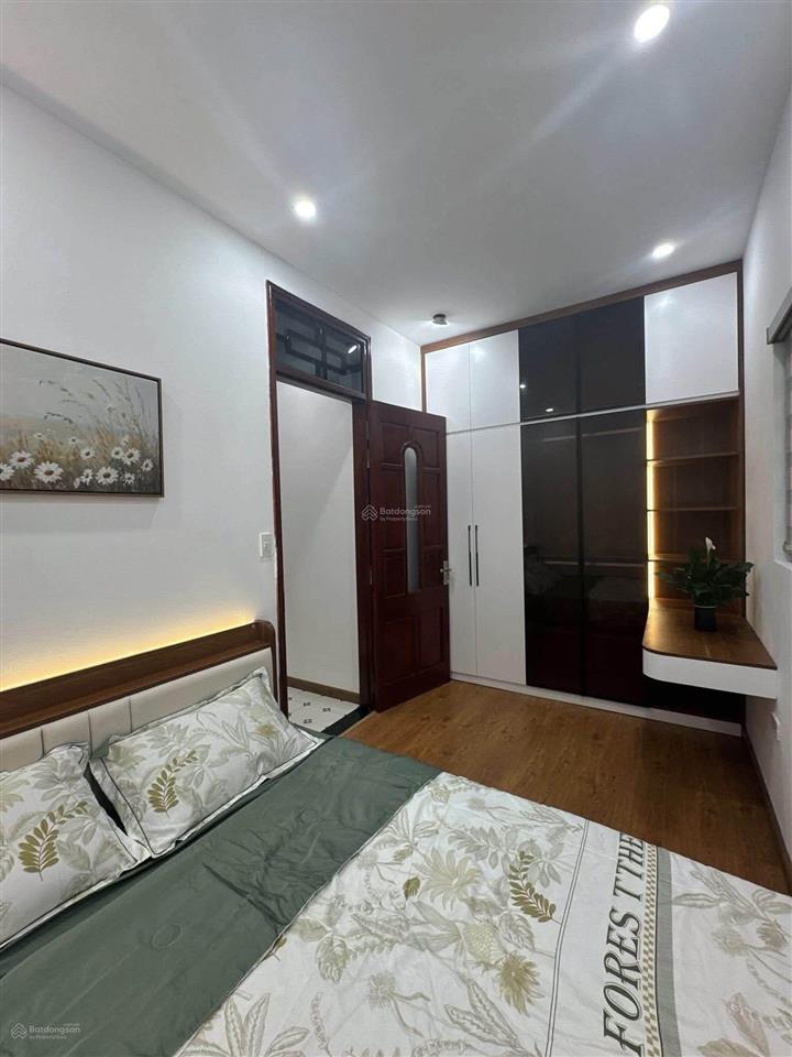 Cho thuê nhà siêu phẩm phố định công thượng, 40m2*4t, 4pn, full đồ mới tinh, chỉ xách vali vào ở.