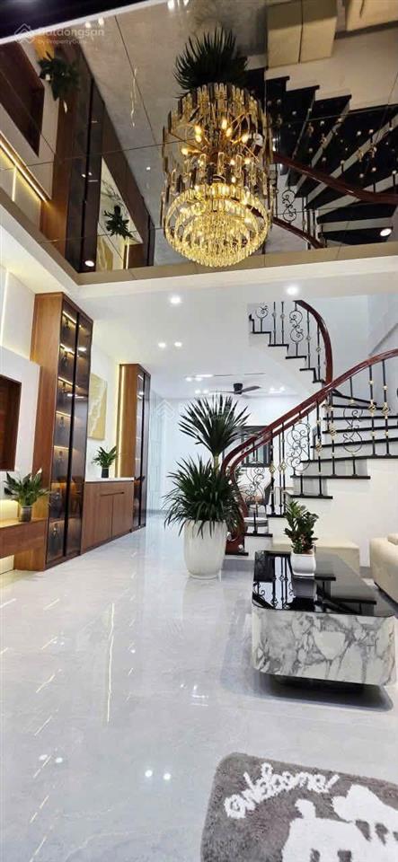 Cho thuê nhà siêu phẩm phố định công thượng, 40m2*4t, 4pn, full đồ mới tinh, chỉ xách vali vào ở.