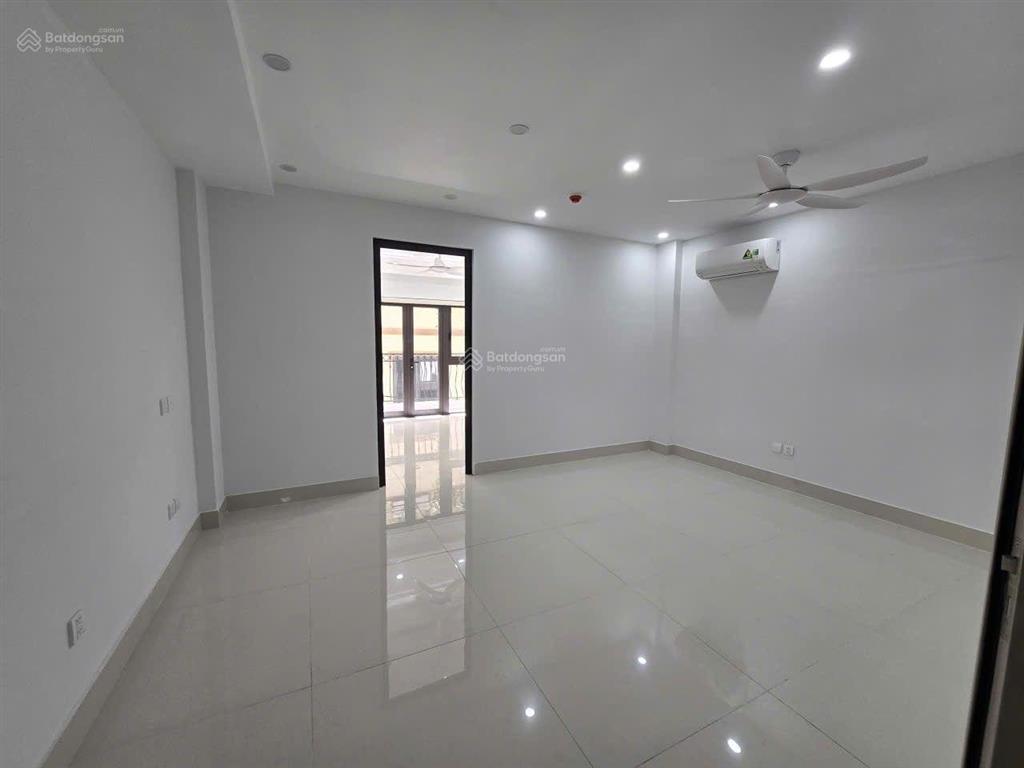 Cho thuê liền kề 120 định công,70m2* 6t, thang máy, mới đẹp long lanh,ô tô đỗ cửa, phù hợp vp cty..