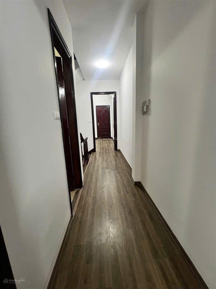 Cho thuê nhà liền kề khu đô thị mới định công 95m*4t, vỉa hè rộng, ô tô đỗ ngày đêm, phù hợp vp, kd