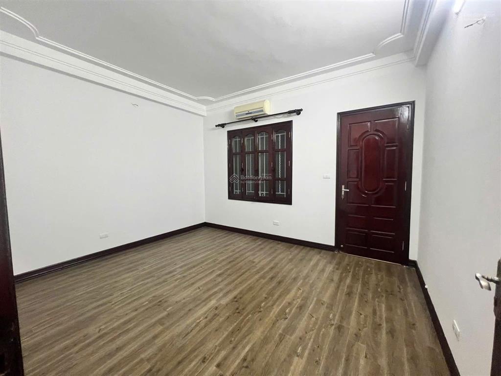 Cho thuê nhà liền kề khu đô thị mới định công 95m*4t, vỉa hè rộng, ô tô đỗ ngày đêm, phù hợp vp, kd