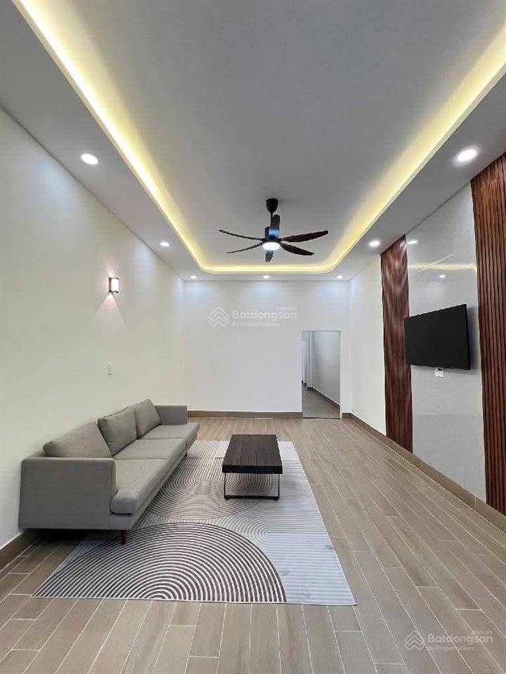 Nhà 68m2, nhỉnh 3 tỷ đường trần thị hè,  ngà nhà phố xem nhà trực tiếp