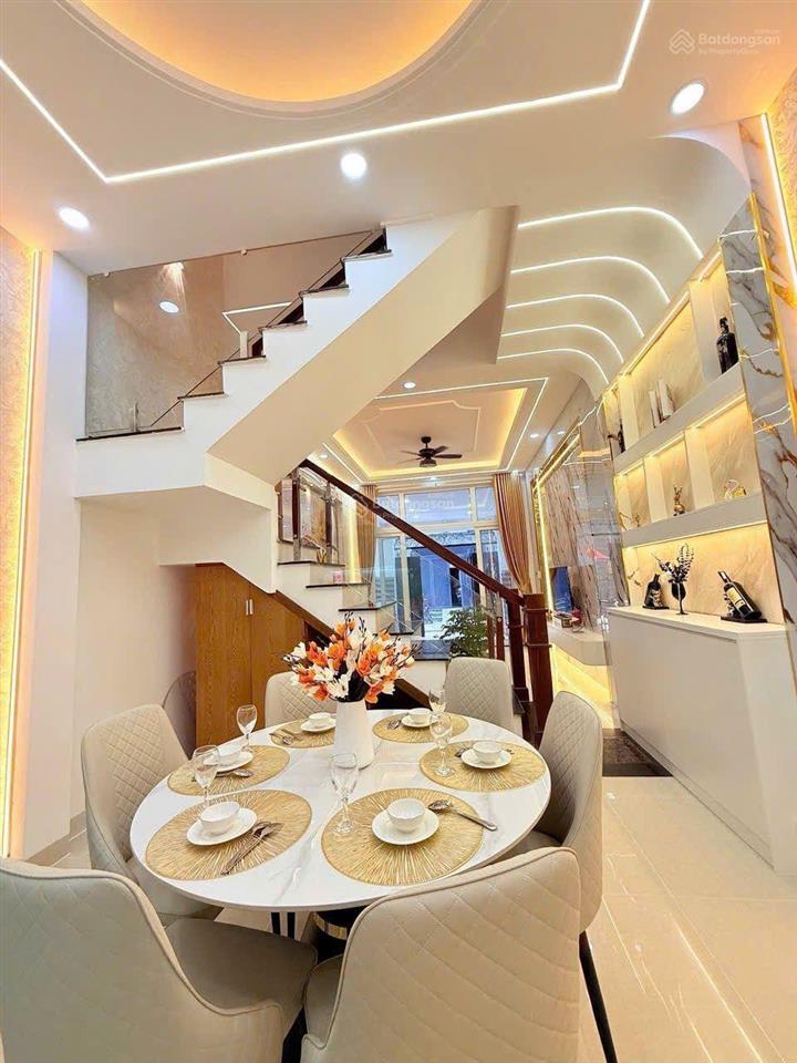 Nhà lê văn khương, 140 m2, tặng 1 chỉ vàng khách  ngà nhà phố xem nhà trực tiếp