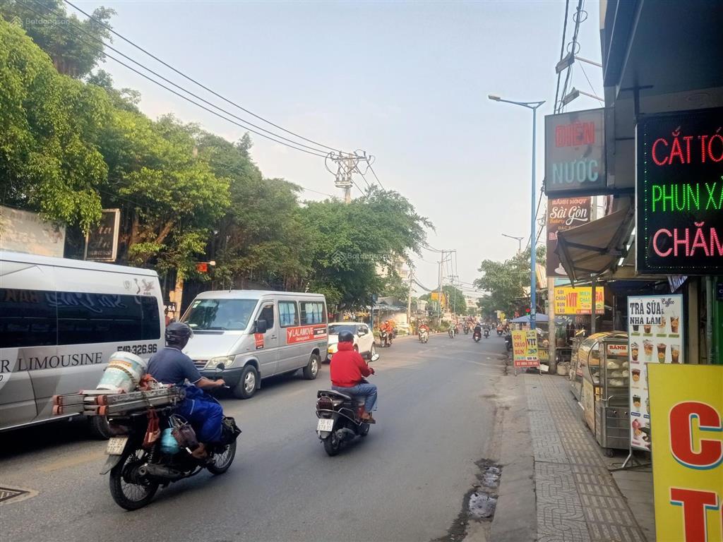 Nhà 107,8m2, nhỉnh 6 tỷ, hẻm xe hơi gần đường lê thị riêng.  ngà nhà phố xem nhà trực tiếp