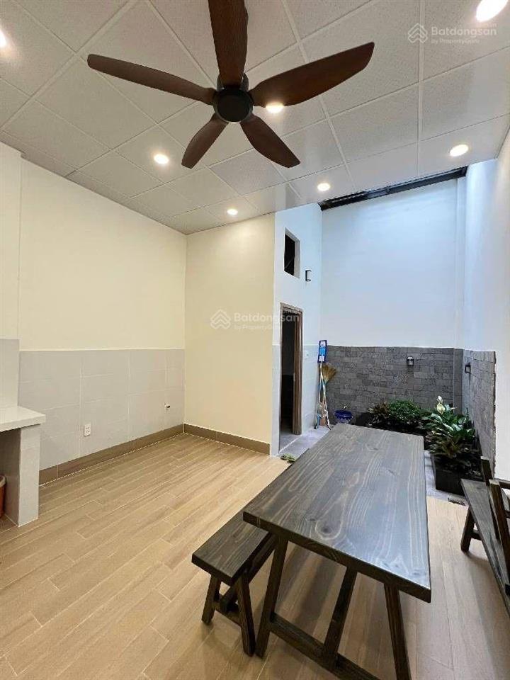 Nhà dương thị mười,135 m2, hẻm xe hơi nhỉnh 6 tỷ. ngà nhà thật xem nhà trực tiếp.