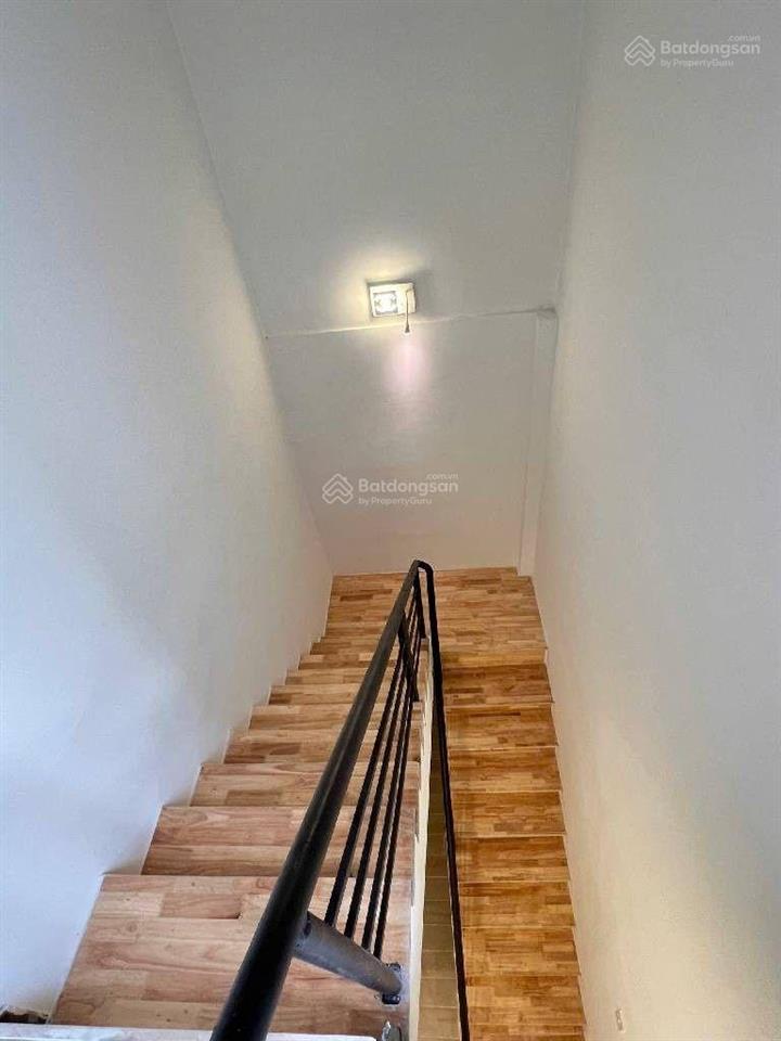 Nhà dương thị mười,135 m2, hẻm xe hơi nhỉnh 6 tỷ. ngà nhà thật xem nhà trực tiếp.