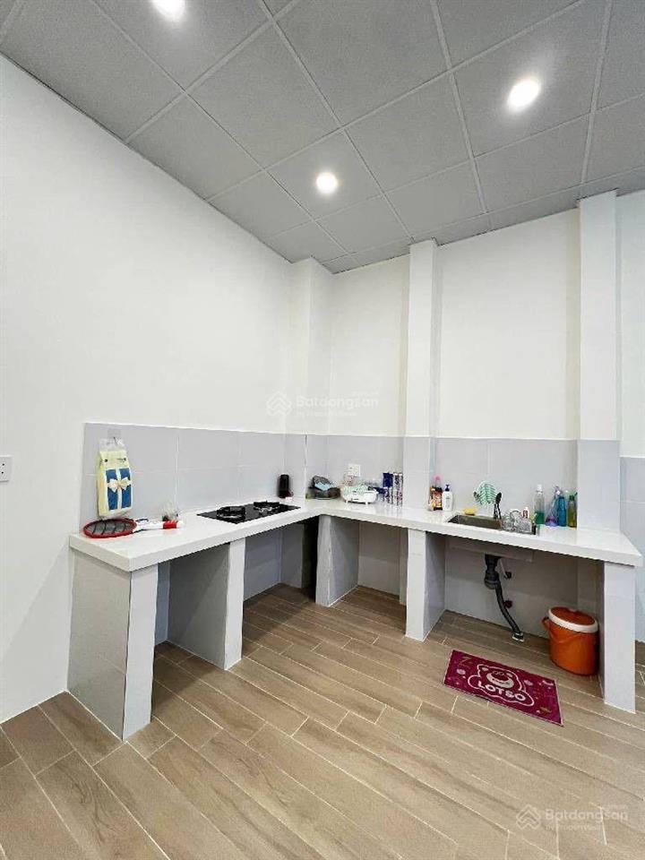 Nhà dương thị mười,135 m2, hẻm xe hơi nhỉnh 6 tỷ. ngà nhà thật xem nhà trực tiếp.