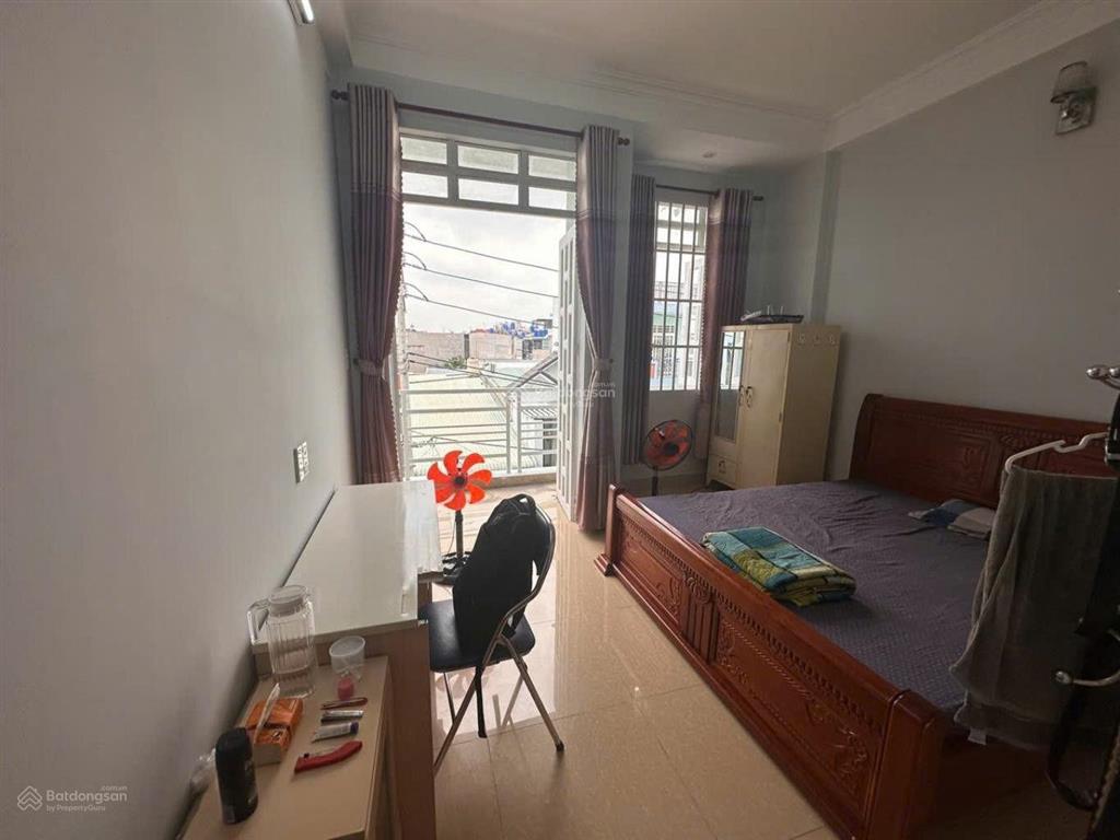 Bán nhà hẻm xe hơi thông,65 m 2, nhỉnh 5 tỷ, đường nguyễn văn quá.