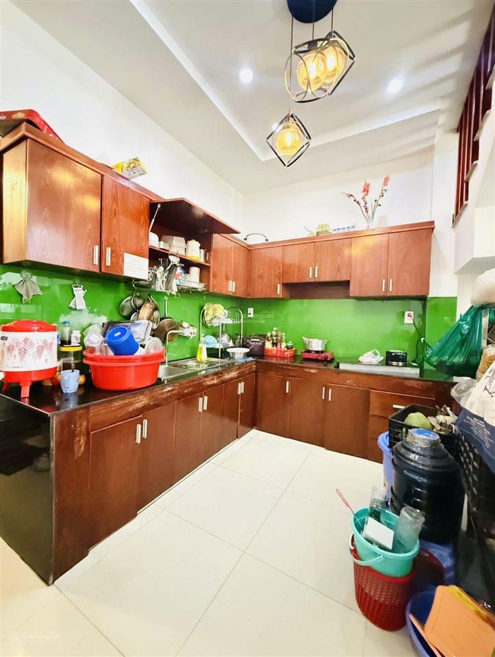 Bán nhà hẻm xe hơi thông,65 m 2, nhỉnh 5 tỷ, đường nguyễn văn quá.