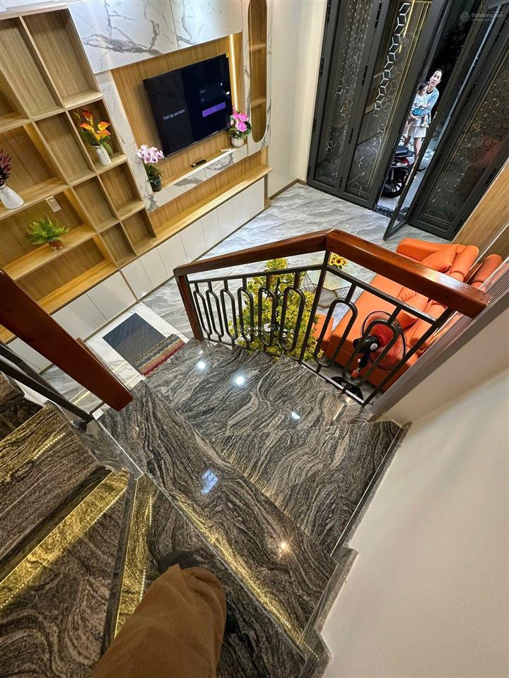 Nhà huỳnh thị hai, 52m2 nhỉnh 4 tỷ hẻm xe hơi.