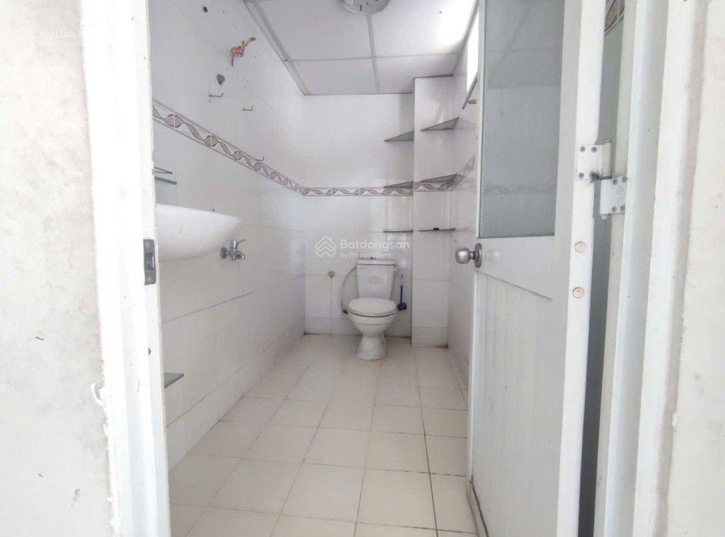 Lê văn khương,80 m2, hẻm xe hơi thông thoáng, bán 5tỷ 890. ngà nhà thật sài gòn hỗ trợ xem nhà.
