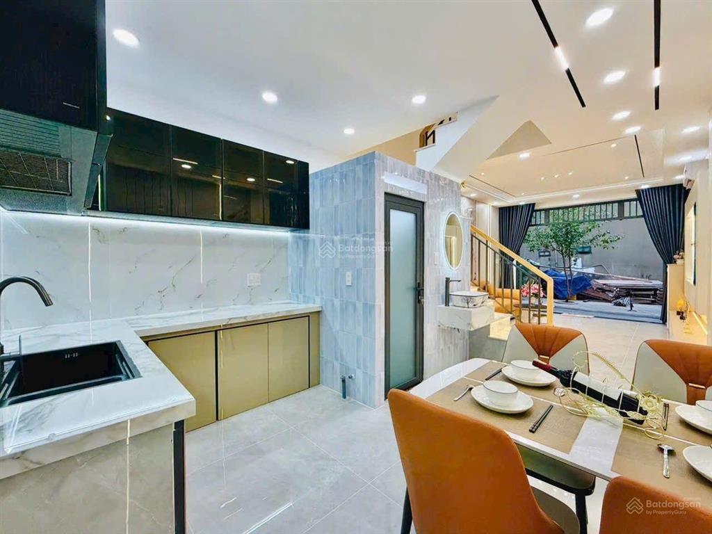 Bán nhà nguyễn thị búp,80 m2, nhỉnh 6 tỷ, hẻm xe hơi. ngà nhà thật q 12.