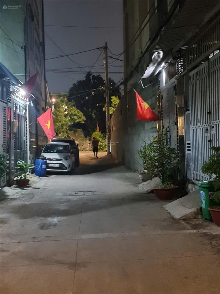 Hơn 6 tỷ, nhà q12, ngang 5x17m siêu hiếm, nhà 5 tầng bề thế, gara 2 oto, nội thất nhập khẩu