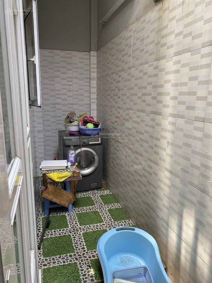 Nhà bà điểm,160 m2, chỉ hơn 8tỷ, hẻm rộng thông thoảng. ngà nhà thật giá thật chính chủ.