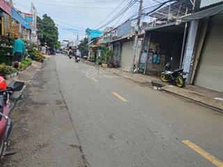 Bán nhà mặt tiền đường nhà vuông 140 m2 bán 10 tỷ, hẻm rộng thông thoảng. ngà nhà thật giá thật