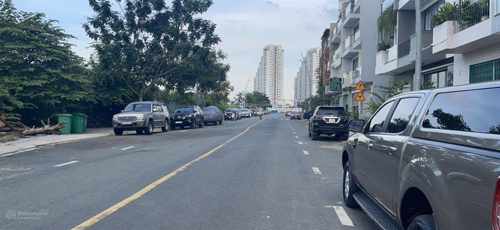 Bán nhà thị trần hóc môn, đường quang trung,48 m2, chỉ 3 tỷ 500.l h ngà nhà thật giá thật.