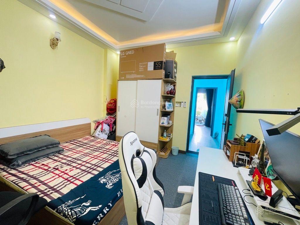 Hot quận 12 nhỉnh 5 tỷ hẻm ô tô  chỉ 83tr/m2  mặt tiền  3 tầng 3pn  sổ hồng công chứng ngay
