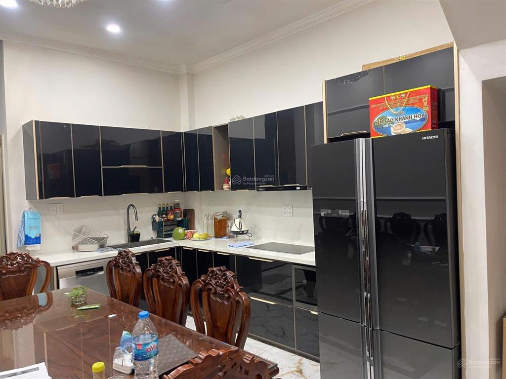 Bán nhà, quận gò vấp ,48 m2 chỉ 4 tỷ 780, hẻm xe hơi thông thoáng  ngà nhà thật sài gòn.