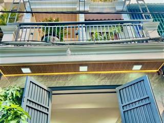 Hiếm q12, nhỉnh 5 tỷ, dt 56m2, 1 trệt 2 lầu, hẻm xe hơi, tiện qua gò vấp